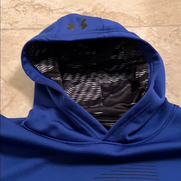Boys Under Armour Hoodie - Picture 5 of 8